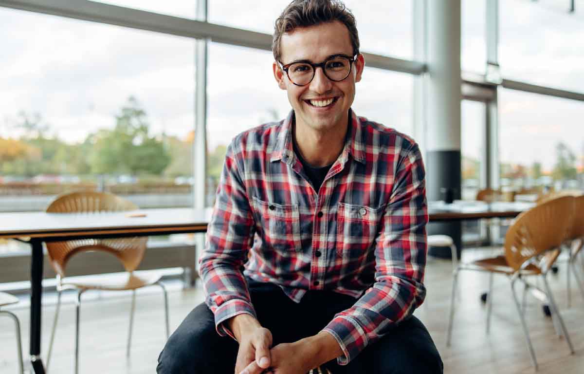 Improving employee engagement post covid engaged employee